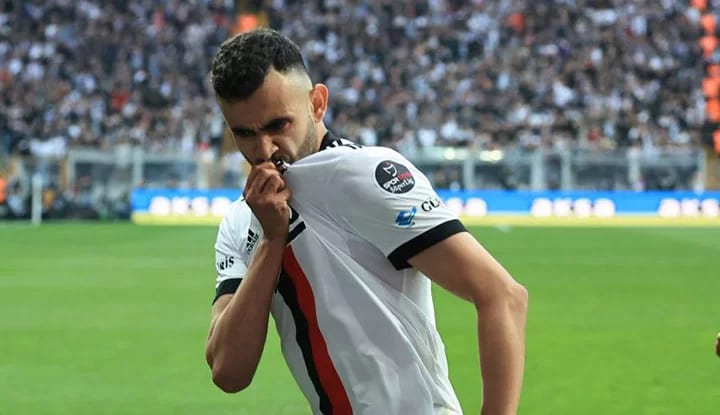 Ghezzal'dan penaltı itirafı! "İlk penaltıyı atmak istedim ama..."