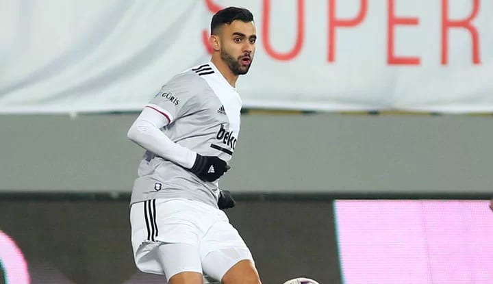 Ghezzal'ın 9 maçı, 64 maça bedel!