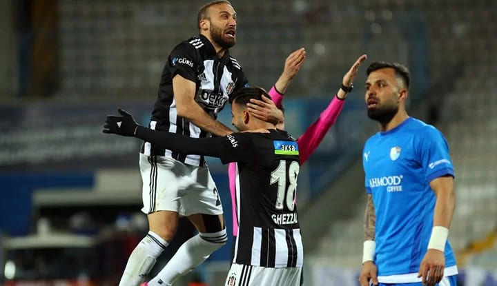 Ghezzal'ın tek rakibi kaldı! Avrupa'yı sallıyor!
