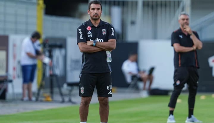 Giovanni van Bronckhorst'tan açıklamalar! "Fiziksel ve taktiksel olarak hazırlanıyoruz"