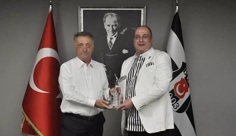 Girişimci İş Adamları ve Kadınları Spor Kulübü Derneği Başkanı İlker Bayram’dan Beşiktaş Kulübüne ziyaret!