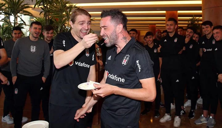 Gökhan Gönül, transfer iddialarına son noktayı koydu! İşte sözleri...