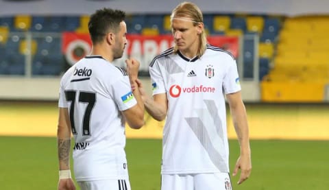 Gökhan Gönül'den maç sonu sosyal medyayı sallayan görüntü!