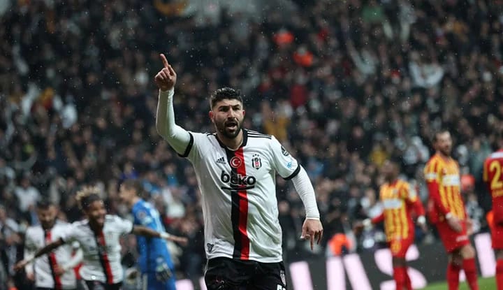 Güven Yalçın'dan flaş sözleşme açıklaması! "Ronaldo bile böyle bir talepte bulunamaz"