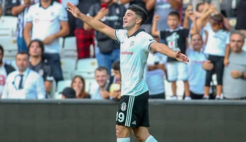 Güven Yalçın'dan şaşırtan karar! Cevap bile vermiyor!