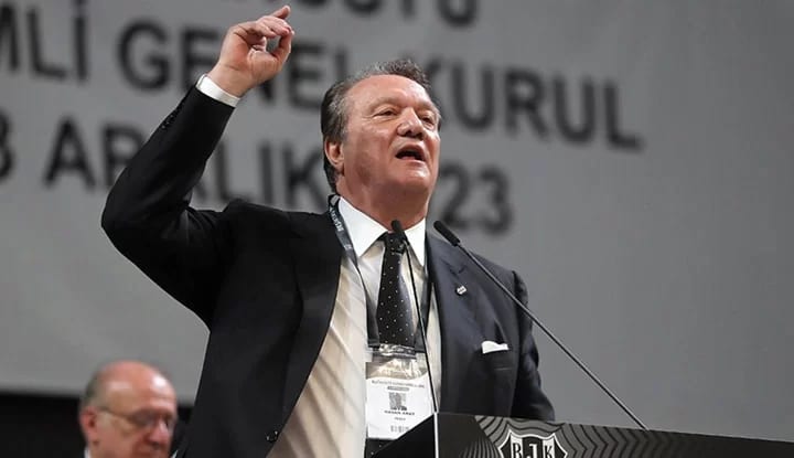 Hasan Arat'tan seçim açıklaması! "Beşiktaş camiası bu şekilde beklemeyi haketmiyor"