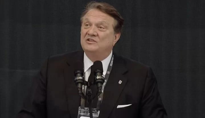 Başkan Hasan Arat'tan Dursun Özbek'e gönderme!