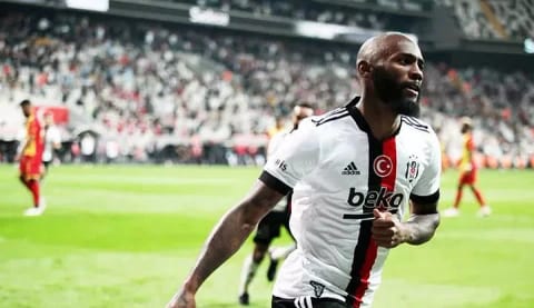 "Herkes Beşiktaş'tan gitmek istiyor! Araştırmak gerekir"