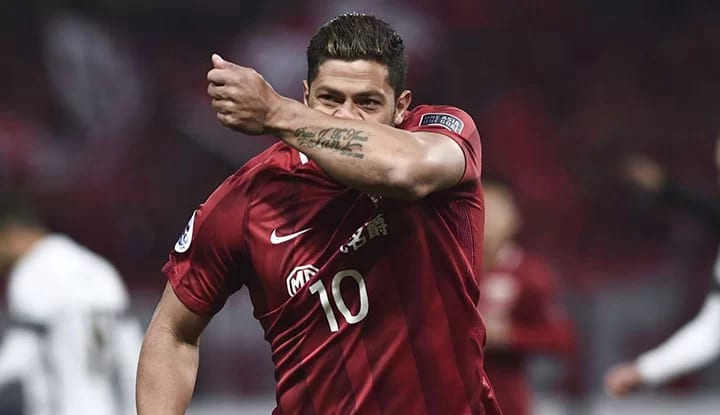 Hulk transferinde sıcak gelişme! Ahmet Bulut, İstanbul'a geldi!