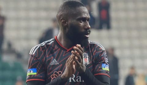 İngiliz Basınından flaş iddaa! Beşiktaş, Masuaku'nun Bonservisini alacak mı?