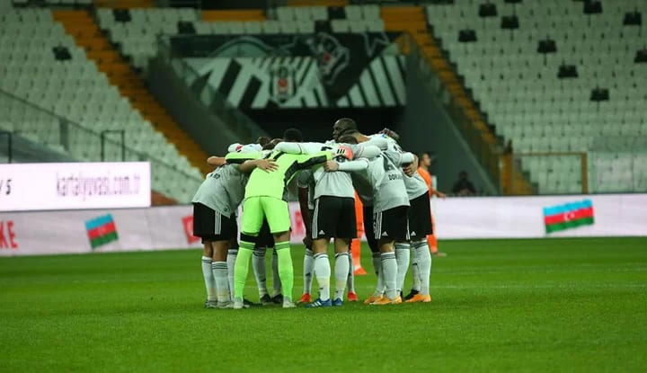 "İnönü Stadı yıkılsa da yenisi yapılsa da orada bir..."