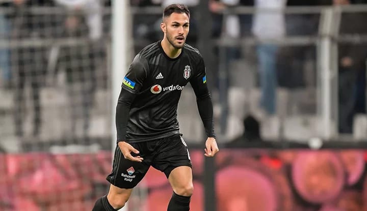 İspanya Futbol Federasyonu'ndan Victor Ruiz için Real Betis'e flaş uyarı