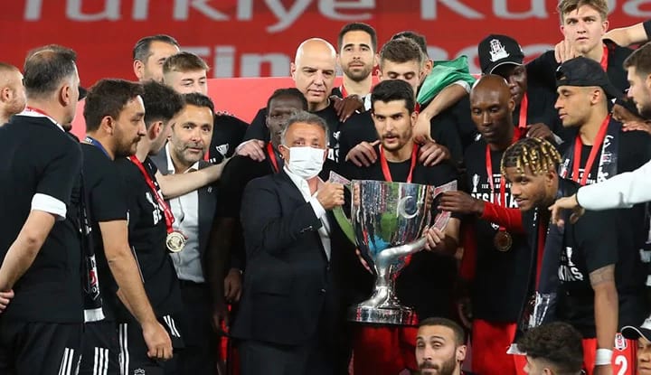 "İşte başarı budur, herkes saygı duyacak, şapka çıkaracak"