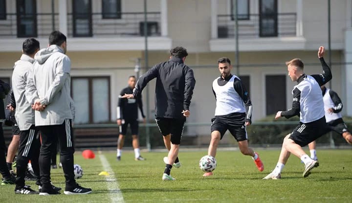 İşte Beşiktaş'ın Başakşehir maçı planı! Sergen Yalçın'dan 3 isimle özel çalışma...