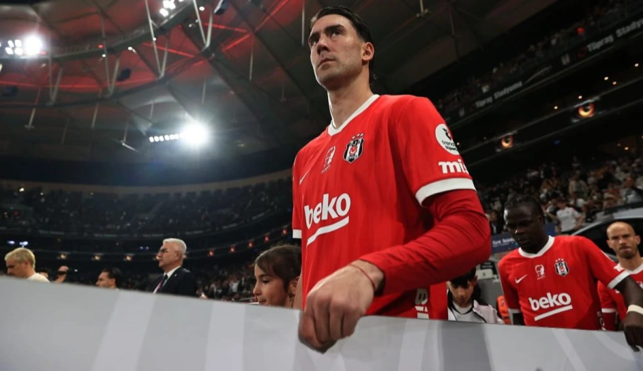 Italiano'dan Vlahovic'e yeni görev! Beşiktaş'ın hücum planı değişiyor