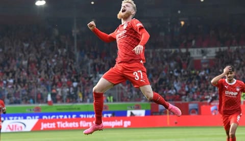 Jan-Niklas Beste için Süper Lig'in iki devi yarışıyor!