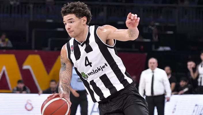 Jordan Usher'den derbi galibiyeti sonrası açıklamalar! "Kazandığımız için çok mutluyum"