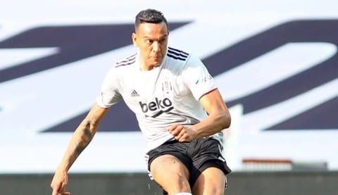 "Her şeyimle Beşiktaş'a aitim, kadroda olmadığımda..."