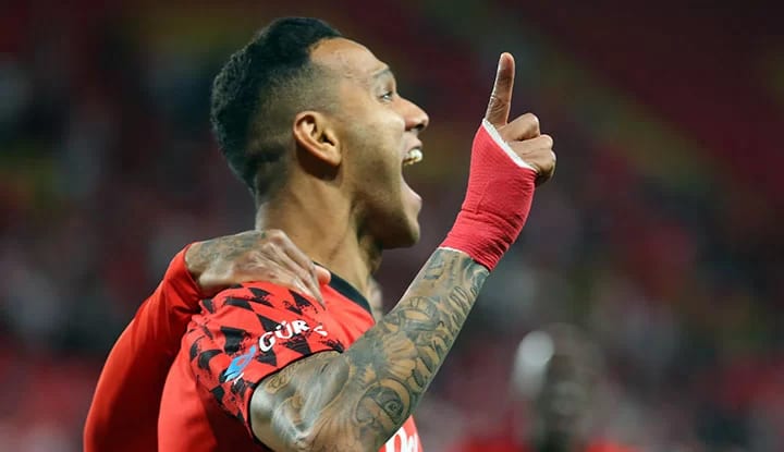Josef de Souza'dan itiraf! "Bir daha ona karşı oynamak istemem"