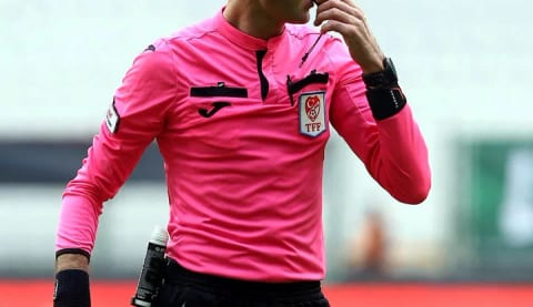 Kasımpaşa-Beşiktaş maçını yönetecek hakem belli oldu!