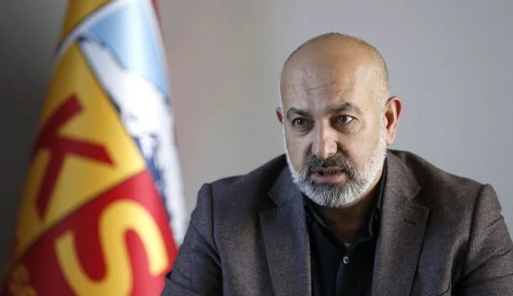 Kayserispor başkanından flaş açıklamalar! “Onur Bulut, Fenerbahçe’de oynamam dedi”