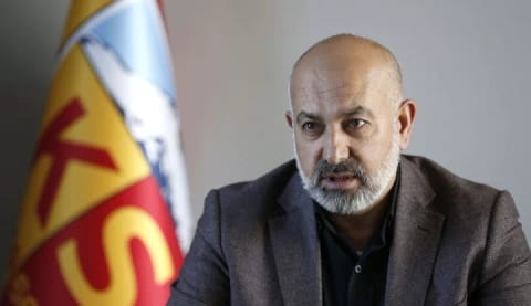 Kayserispor başkanından flaş açıklamalar! “Onur Bulut, Fenerbahçe’de oynamam dedi”