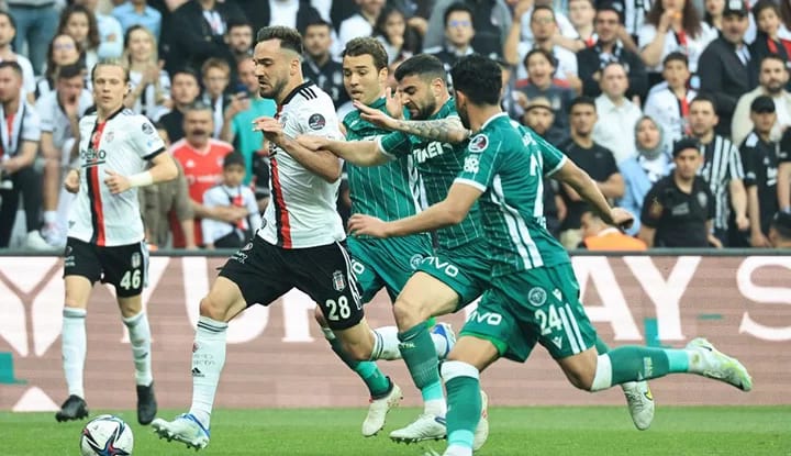 Kenan Karaman, Valerien Ismael'in sözlerini açıkladı! "Hoca bize tembih etti, ilk antrenmana..."