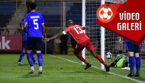 Larin asist yaptı, Atiba inanılmaz attı, Kanada yine kazandı!