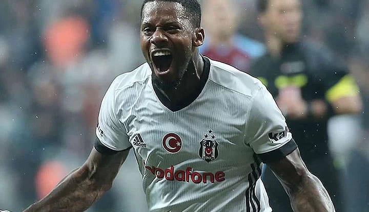 Lens'e teklif geliyor ama parasını bırakmıyor!
