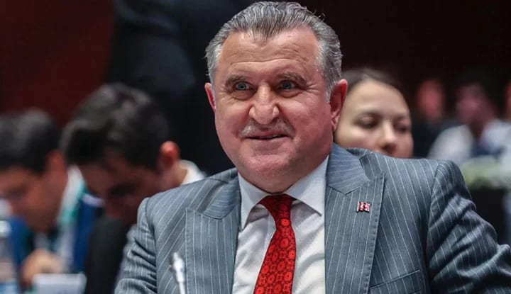Ligler ne zaman devam edecek? Bakan Bak açıkladı!