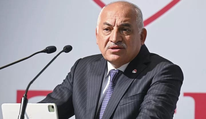 Mehmet Büyükekşi'den açıklamalar!