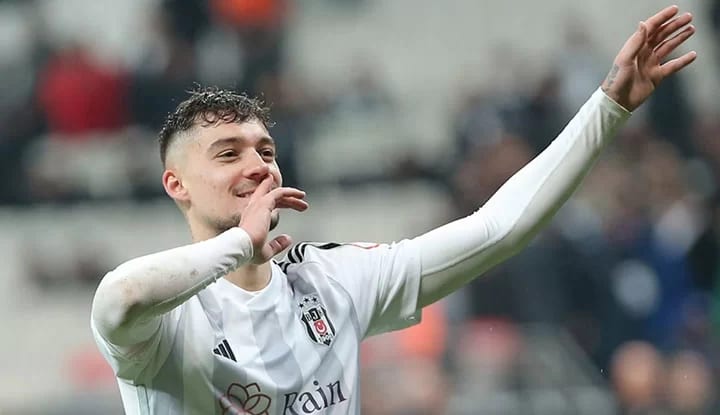 Muci, Beşiktaş’tan ayrılmak için görüşmelere başladı!