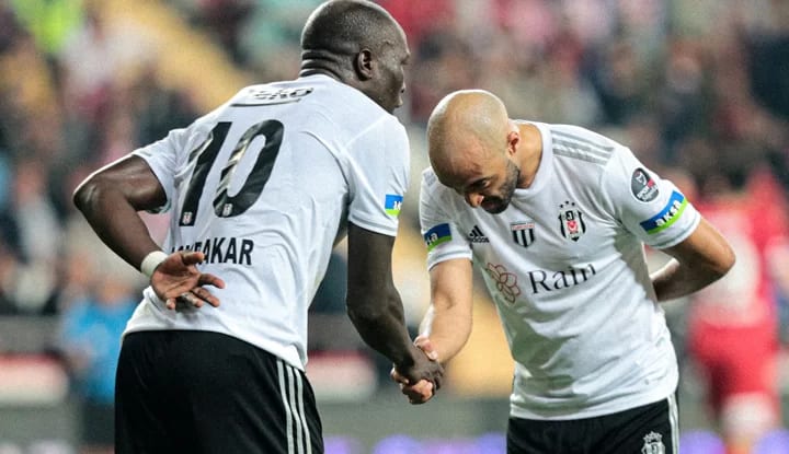 Nathan Redmond kararını veremedi!
