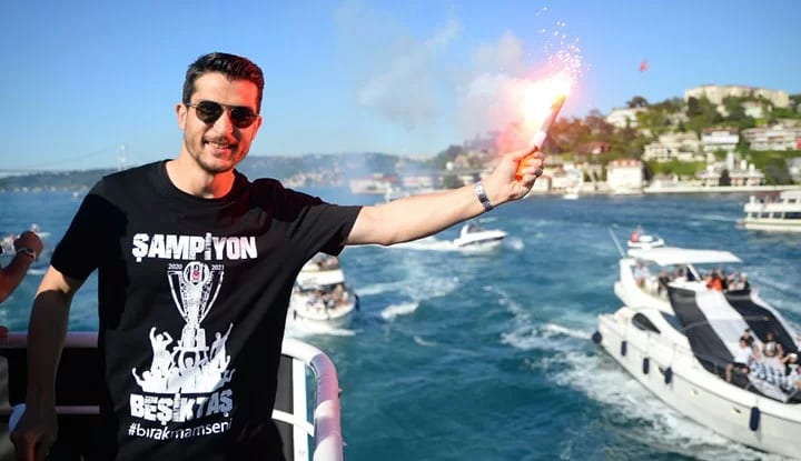 Necip Uysal açıkladı! "Bakışlarından ne söylemek istediğini anlıyoruz"