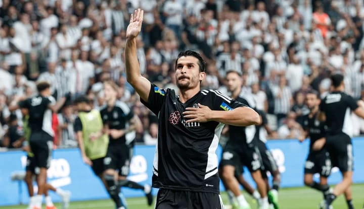 Necip Uysal'dan açıklamalar! "Gelenler Gidenler..."