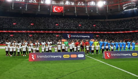 Nihat Kahveci’den Beşiktaş için şampiyonluk mesajı: “Böyle bir lüksünüz var”