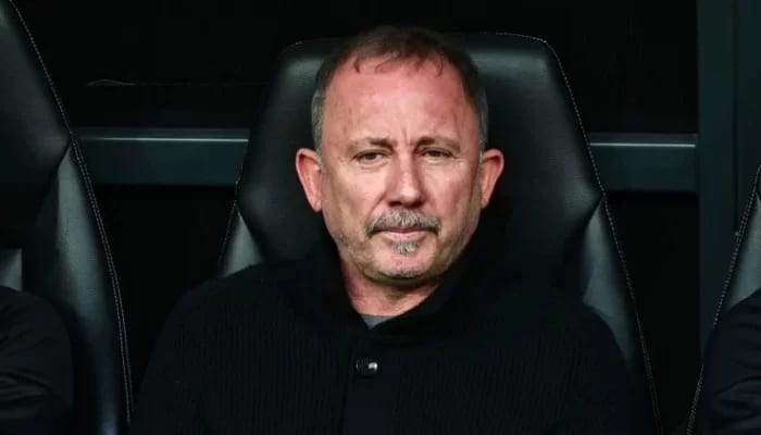 Nihat Kahveci'den Sergen Yalçın'a sert eleştiri: "Yönetemiyorsunuz!"