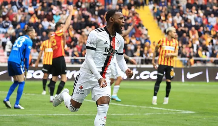 N'Koudou'dan ilk 11 cevabı! "Beşiktaş için her zaman..."