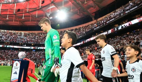 Nübel’den flaş açıklamalar! “Çocukken hayal ettiğim atmosferi yaşıyorum”