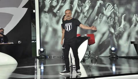 "Ödül Senin" gecesinde şaşırtan bağış!