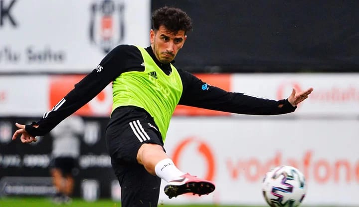 Oğuzhan Özyakup'a Süper Lig'den sürpriz teklif! Görüşme yapıldı!