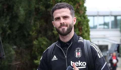 Pjanic'ten paylaşım geldi