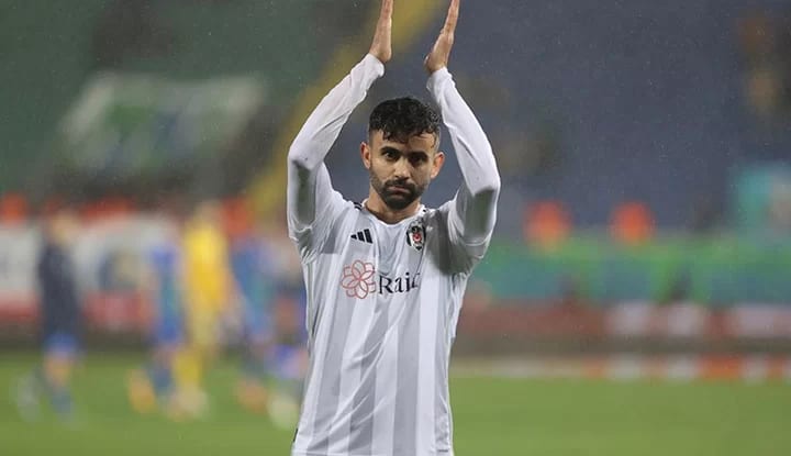 Beşiktaş’ta ilk ayrılık! ''Takımla vedalaştı''