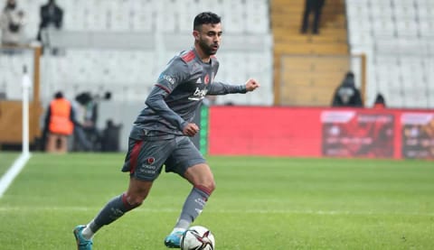 Rachid Ghezzal'dan Ersin Destanoğlu'na övgü