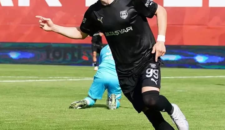 Rıza Çalımbay, Pendikspor'un genç oyuncusuna talip!