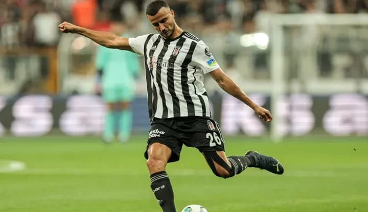 Romain Saiss Ada yolcusu!