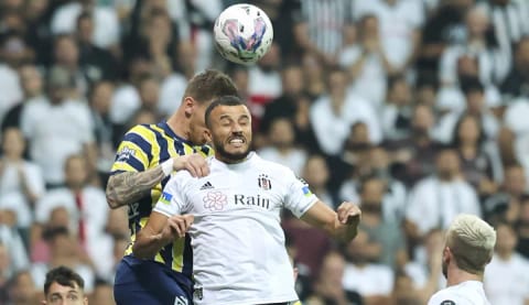 Romain Saiss'den maç sonu açıklaması! "Bu takım çok kaliteli oyunculardan kurulu bir takım"