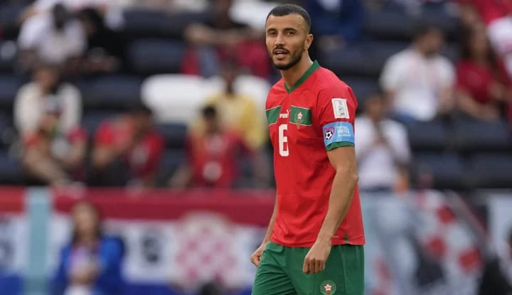 Romain Saiss'ten Beşiktaş yorumu! "Beşiktaş'ta inanılmaz bir kulüp"