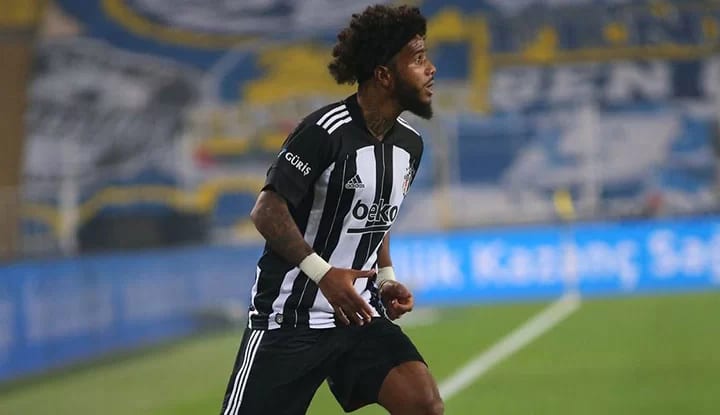 Rosier'in şovu derbi sonrasında devam etti! İşte yaptığı paylaşımlar...