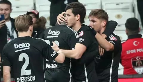Salih Uçan kupayı yine boş geçmedi!